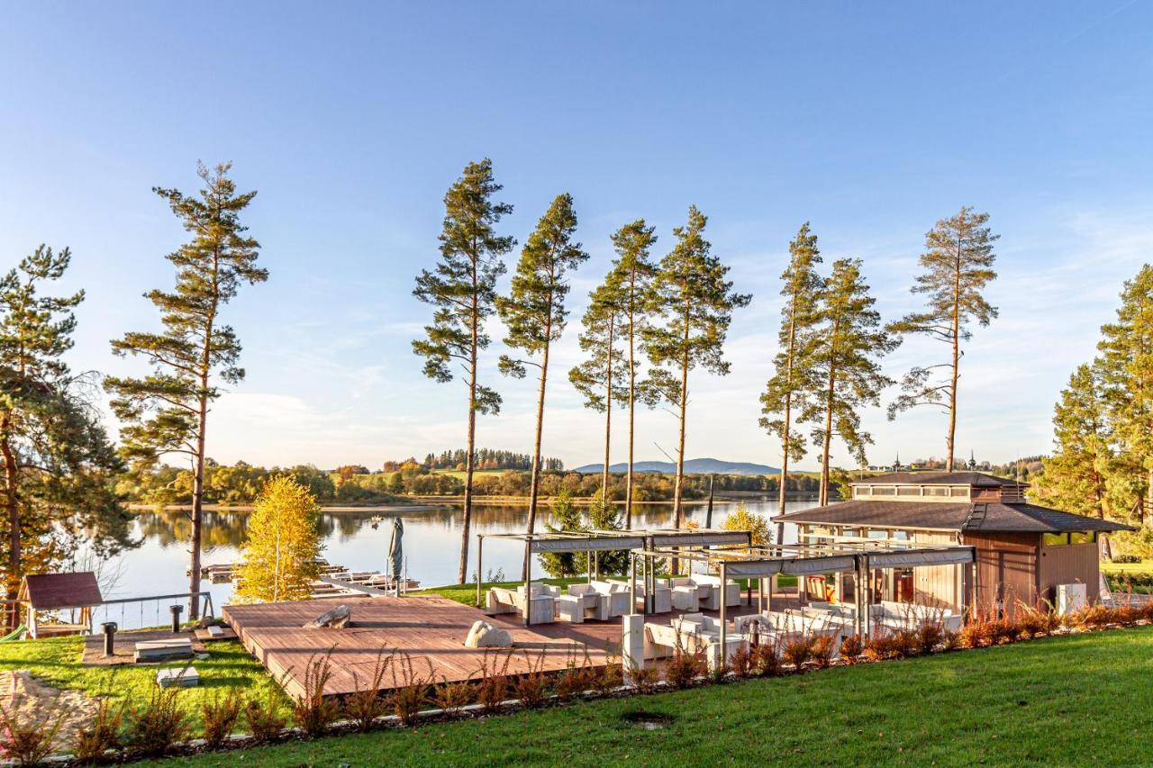 Lipno - Lakeside Village - Vetrnik Frymburk Exterior photo